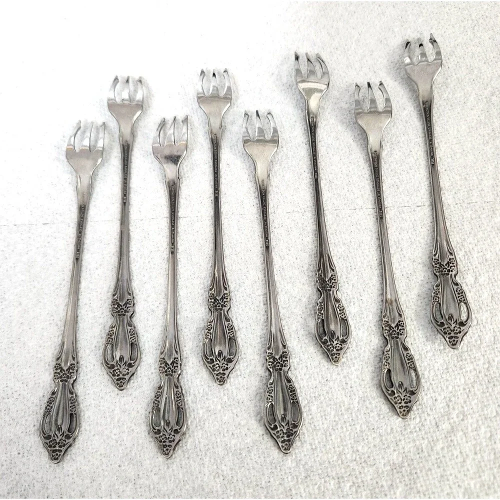 Oneida Raphael Distinction Deluxe Cocktail Seafood Forks Stainless Lot of 8